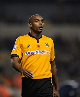 Wolves v Arsenal Collection: Ronald Zubar in Action: Wolves vs Arsenal - Barclays Premier League Soccer Match