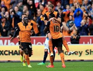 Sky Bet Championship Collection: Sky Bet Championship - Wolves v Blackburn Rovers - Molineux