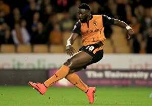 Sky Bet Championship Collection: Sky Bet Championship - Wolves v Huddersfield Town - Molineux