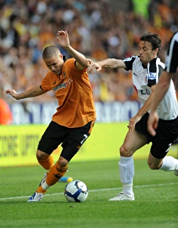 Michael Kightly Collection: SOCCER - Barclays Premier League - Wolverhampton Wanderers v Fulham
