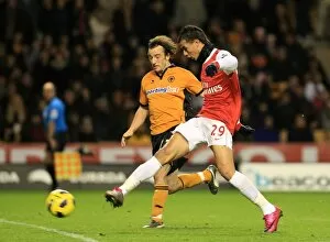 Images Dated 10th November 2010: Soccer - Barclays Premier League - Wolverhampton Wanderers v Arsenal