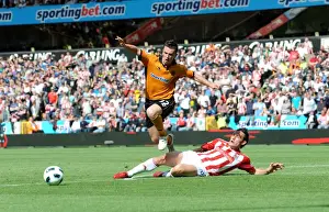Framed Print : Soccer - Barclays Premier League - Wolverhampton Wanderers v Stoke City Framed Print : Soccer - Barclays Premier League - Wolverhampton Wanderers v Stoke City