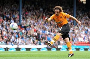 Images Dated 13th August 2011: Stephen Hunt's Determined Strike: Wolverhampton Wanderers vs