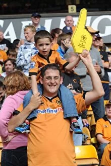 Images Dated 29th August 2010: Thrilling Mascot Showdown: Wolverhampton Wanderers vs. Newcastle United - Barclays Premier League