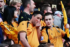 Framed Print : Wolverhampton Wanderers: Celebrating Championship Glory (08-09 Season)