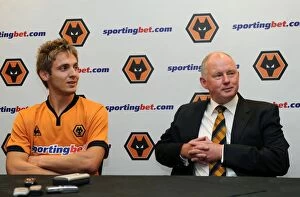 Images Dated 30th June 2009: Wolverhampton Wanderers: New Signing Kevin Doyle Meets Club Owner Steve Morgan