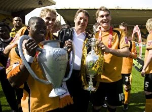 Images Dated 3rd May 2009: Wolverhampton Wanderers: Triumphant Reunion with the Championship Trophy - Elokobi, Edwards, Vokes