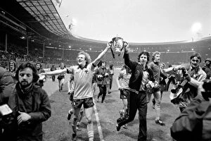 Images Dated 15th March 1980: Wolves and Forest Players Andy Gray and Colin Brazier Celebrate League Cup Victory