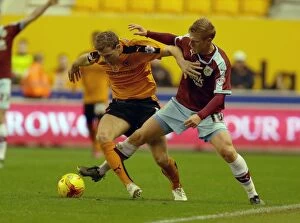 Images Dated 7th November 2015: Wolves vs. Burnley: A Tactical Battle - Kevin McDonald vs. Rouwen Hennings (Sky Bet Championship)